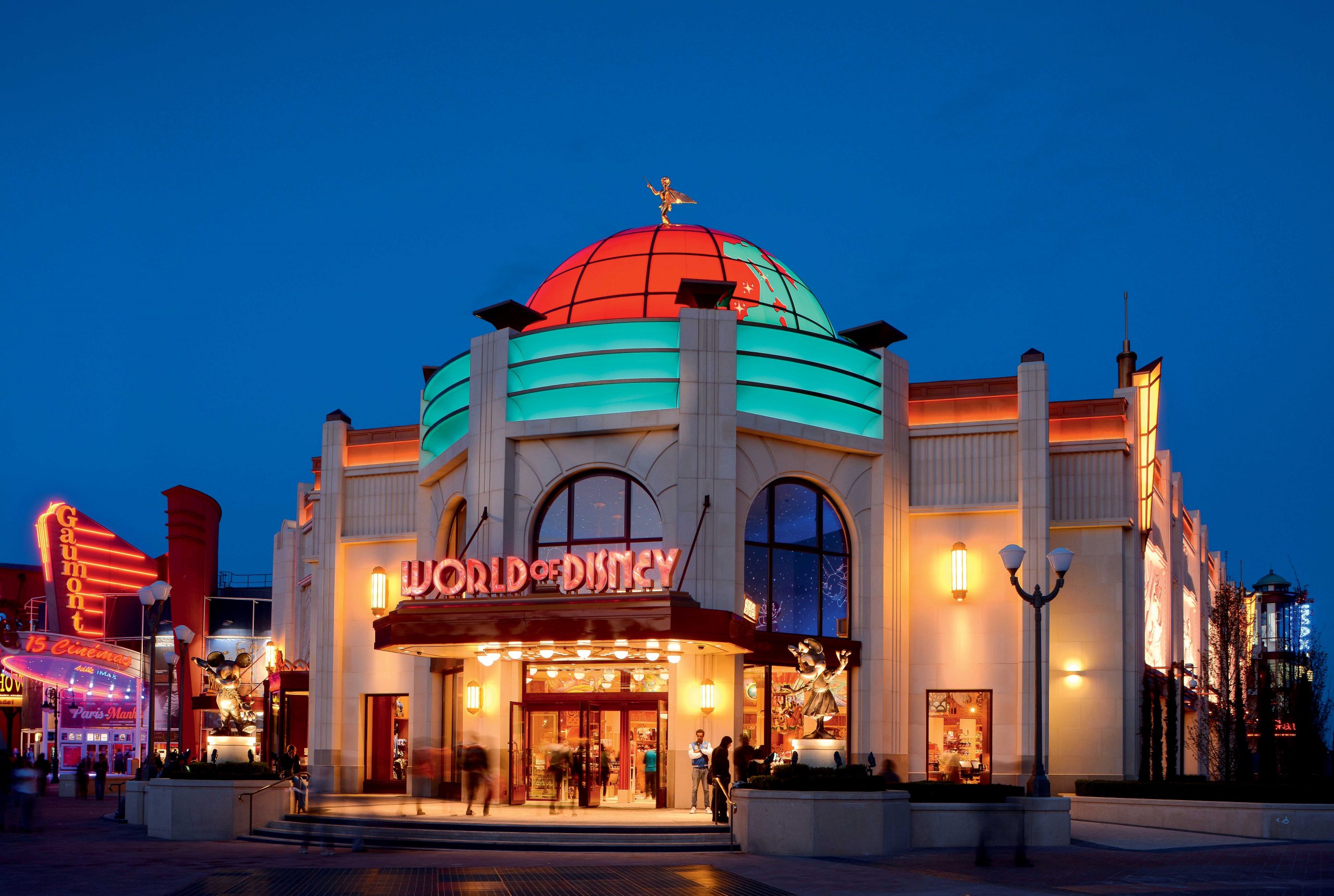 Réouverture de la boutique World of Disney pour un shopping de Noël rempli de magie