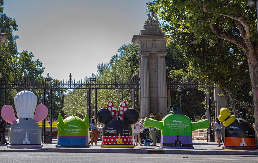 Disneyland Paris et Ecovidrio s’unissent en faveur du recyclage du verre en Espagne