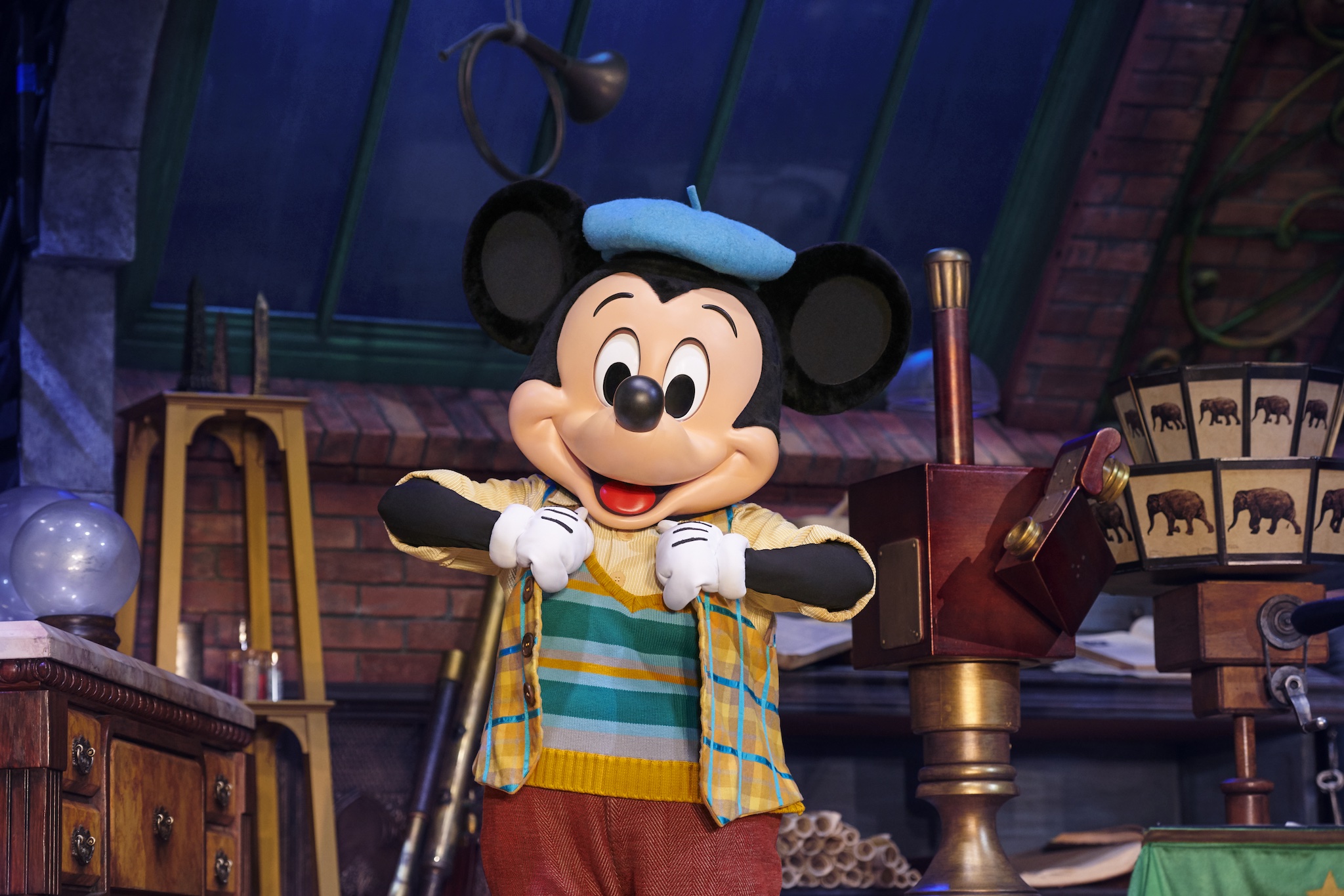 Mickey and the Magician 