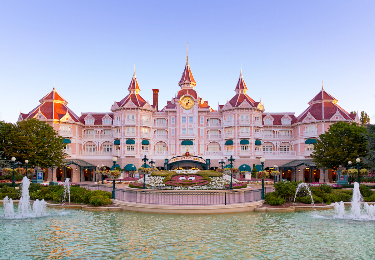 The first five-star hotel in the world dedicated to Disney royalty opens today at Disneyland Paris. welcome to Disneyland Hotel