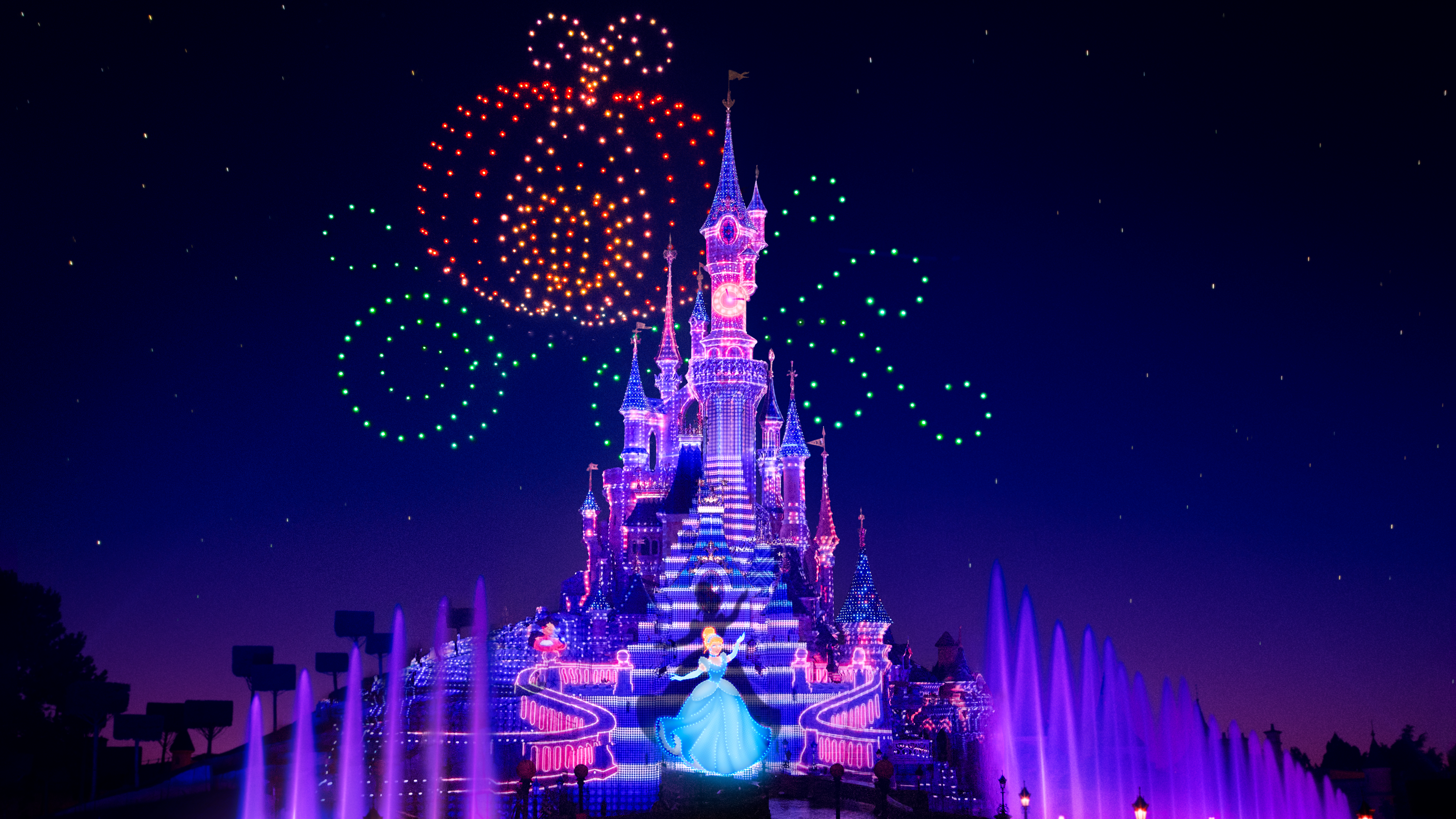 Disneyland Paris lanceert spectaculaire nieuwe droneshow Disney Electrical Sky Parade