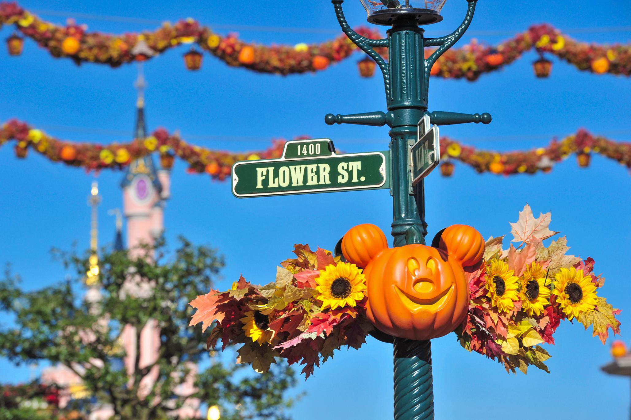 Halloween & Christmas seasons arrive at Disneyland® Paris, plus ...