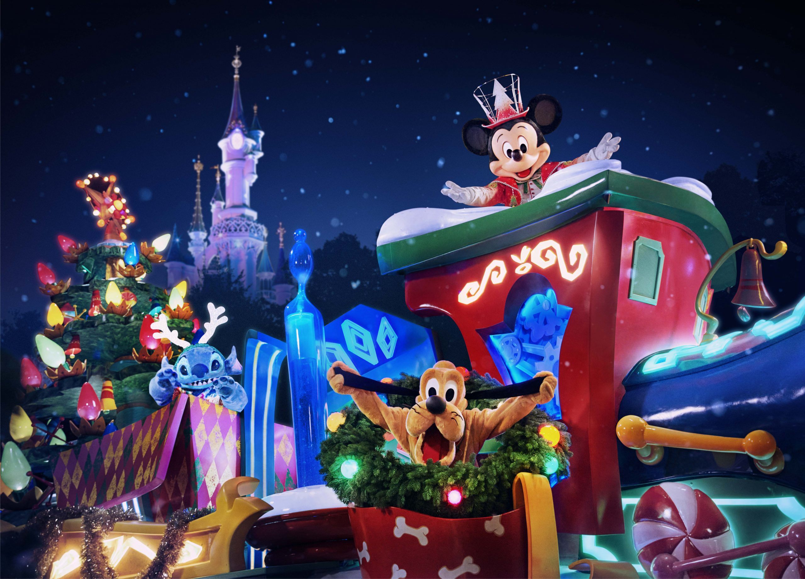 Disneyland Paris Photo Collection: Castle, Christmas Decorations and More