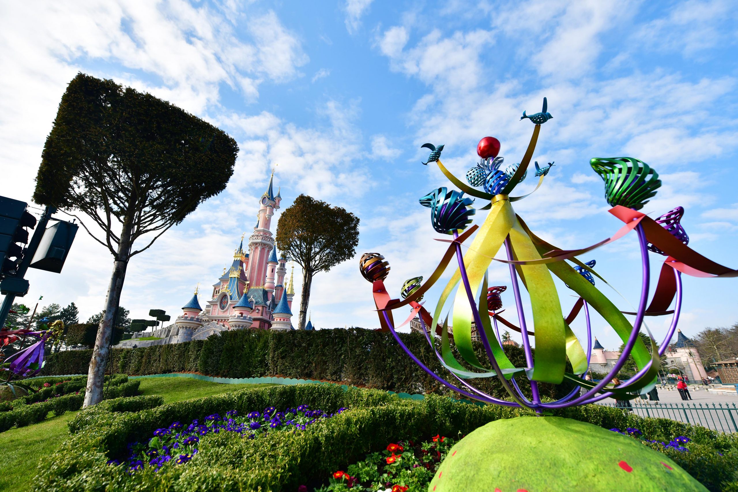 Disneyland Paris News on X: Grâce aux WEB Power Bands, les