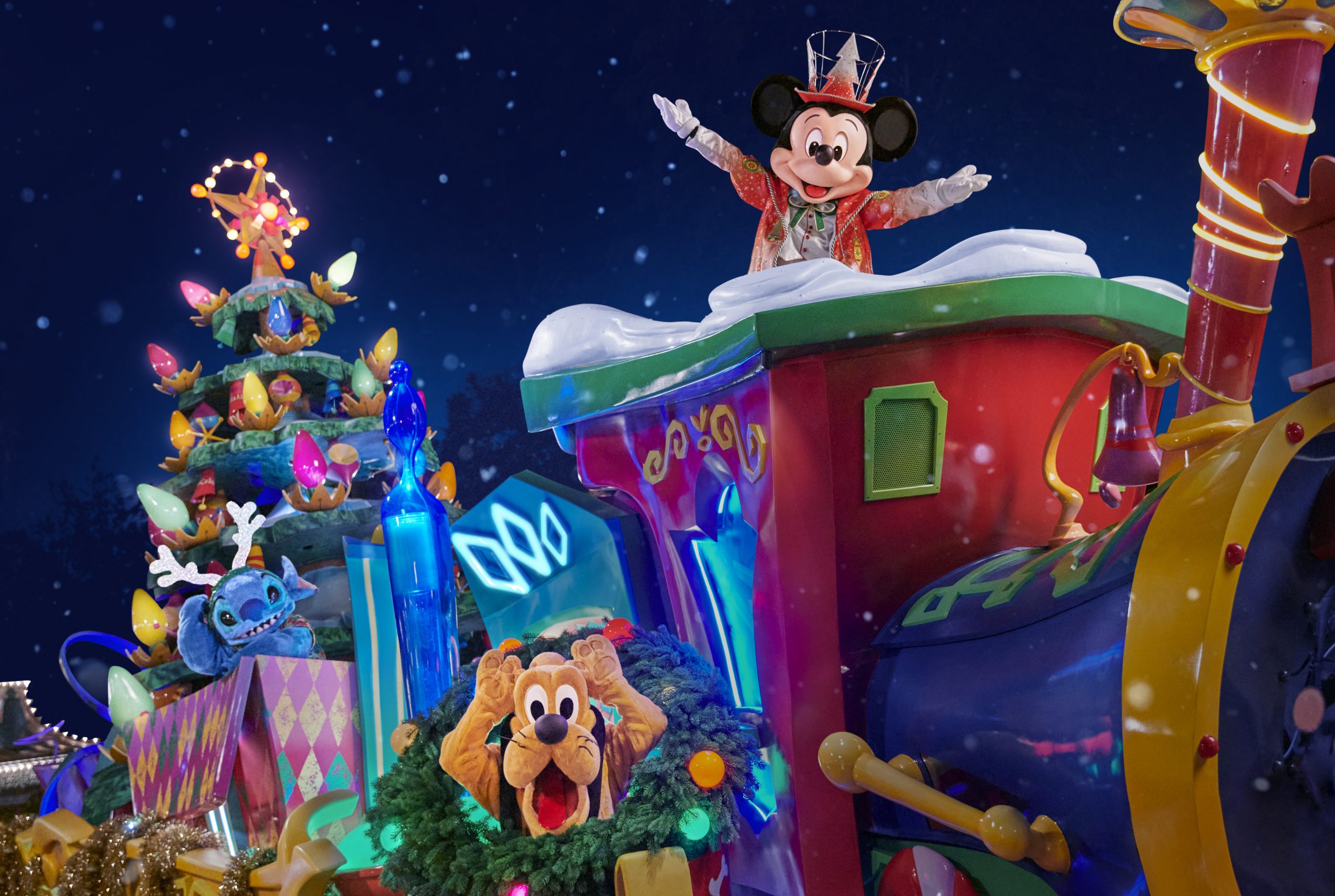Disneyland Christmas Parade 2022